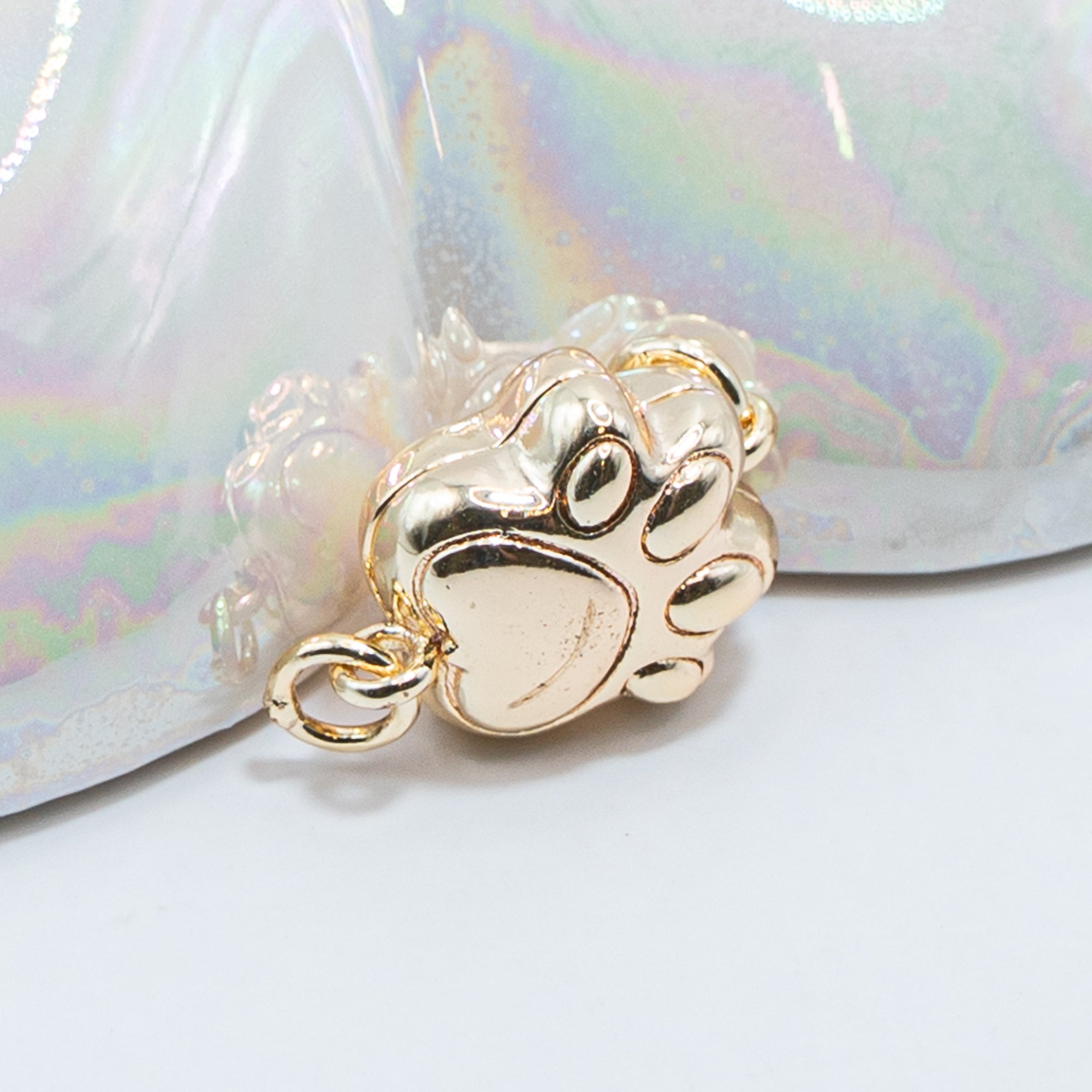 18K Gold Paw Print Magnetic Clasp
