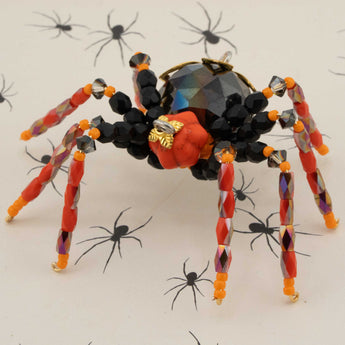 Halloween themed beaded spider kit from Jesse James Beads