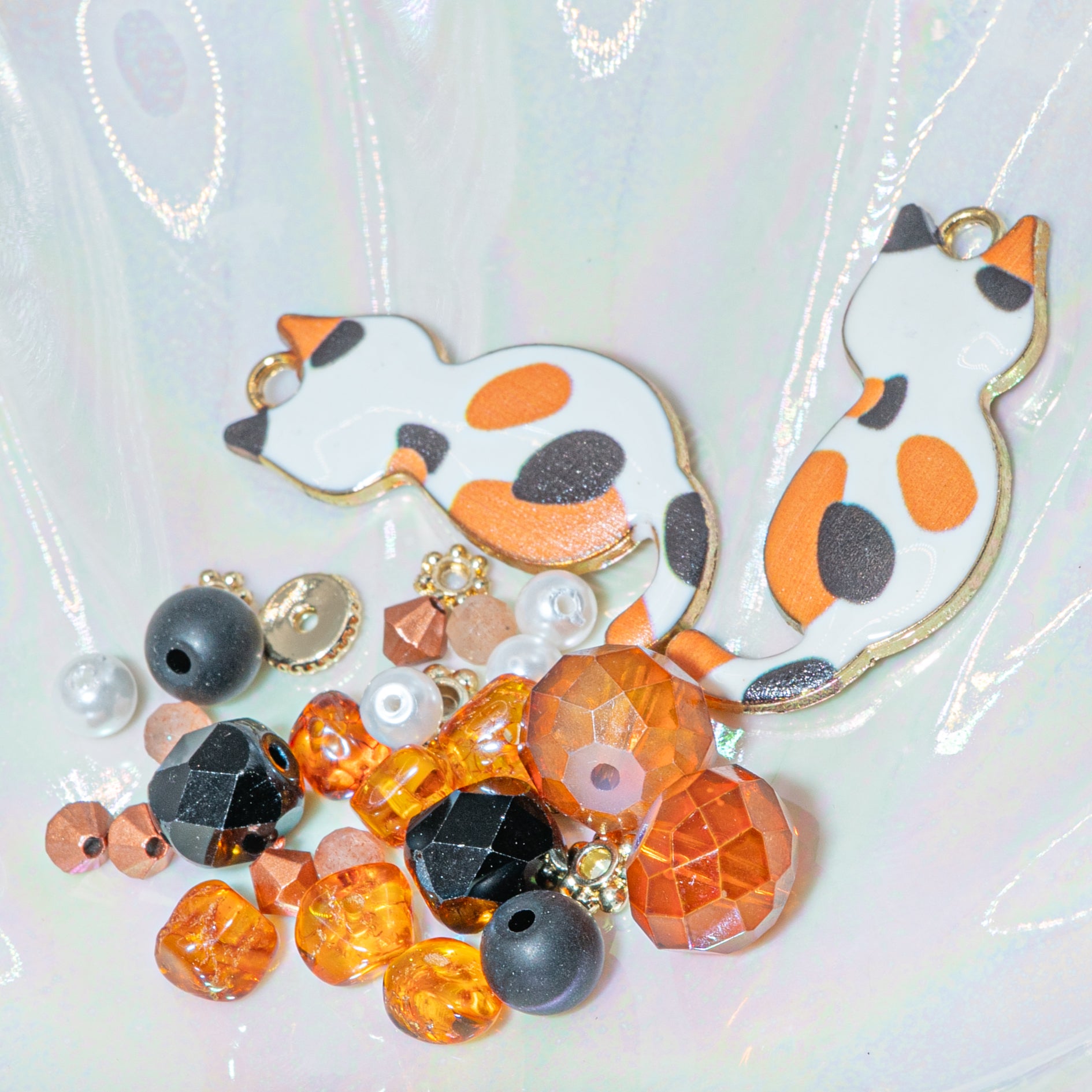 Bitty Kitty Bead Mix in Call Me Calico