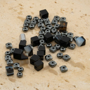 Bitty Stone Bead Mix in Black Agate