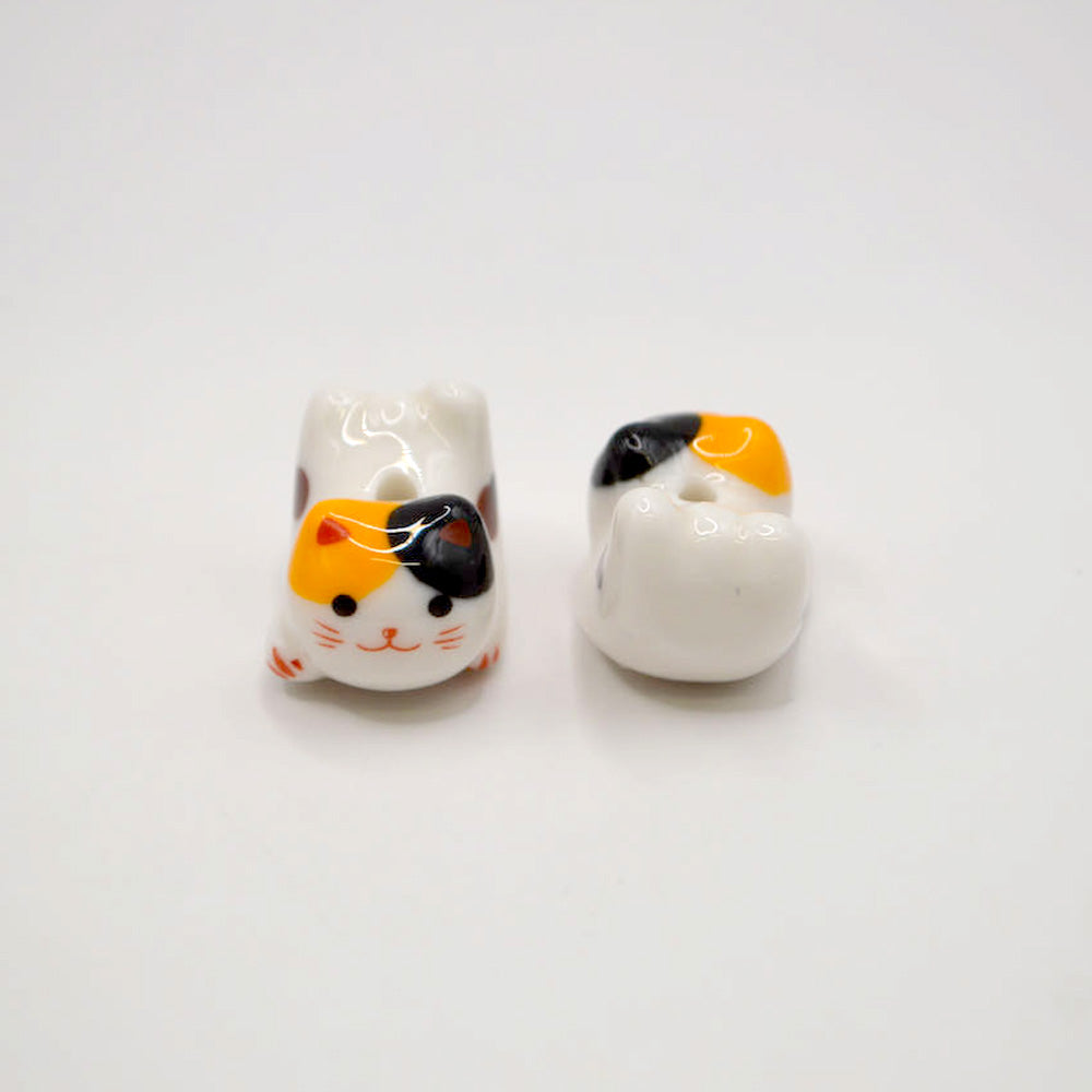 Chili the Jumping Calico Cat Ceramic Bead