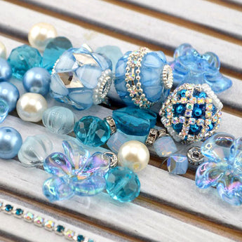 Bead Mix & Chain in Daydreamer Blue