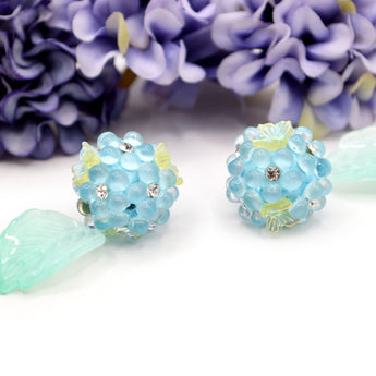 Bead Set in Hydrangea Garden