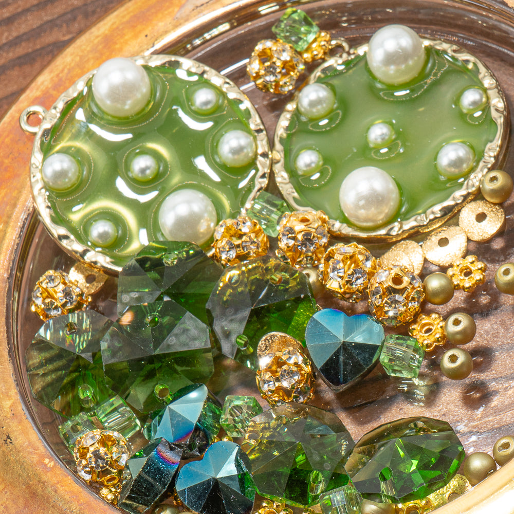 Kitchen Cauldron Mini Bead Mix