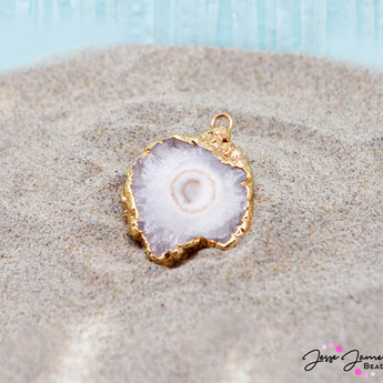 Shell Pendant in Maine Mussel