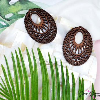 Wood Paisly Pendant in Longboarding