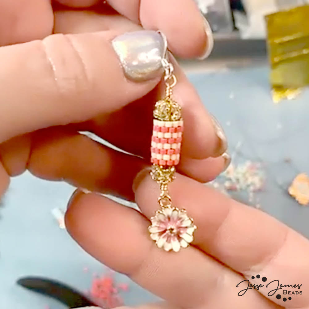 Learn The Peyote Stitch! JJB Seed Bead Series Ft. Meredith Roddy