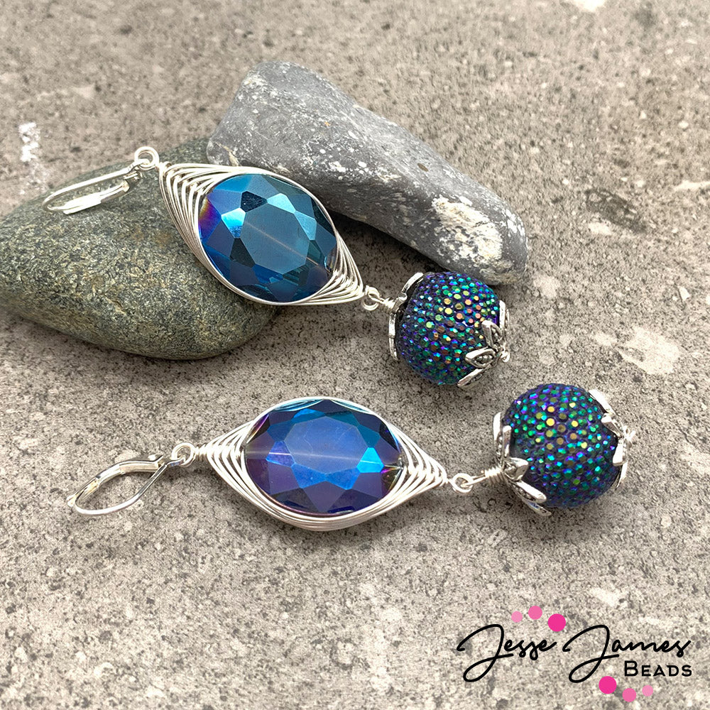 How-To Jewelry Video: Wire-Wrapped Galaxy Blue Pantone Earrings