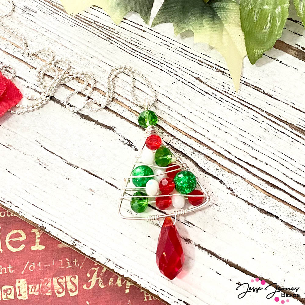 How-To Jewelry: Festive Tree Pendant