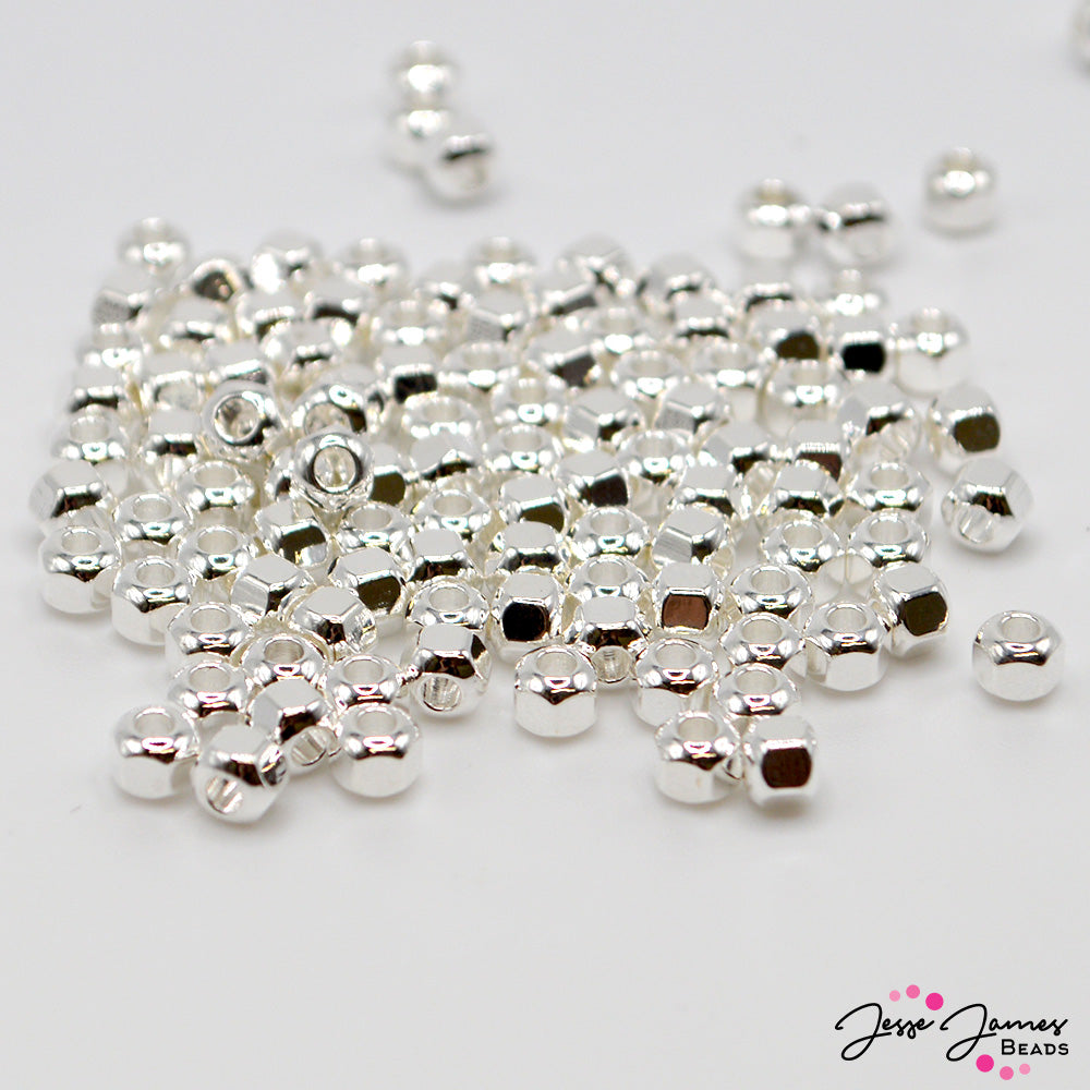 These mini geometric faceted beads are an easy way to accent your favorite focal beads on bracelets, necklaces, and more. Beads come in a set of 100. Each bead measures 4mm.