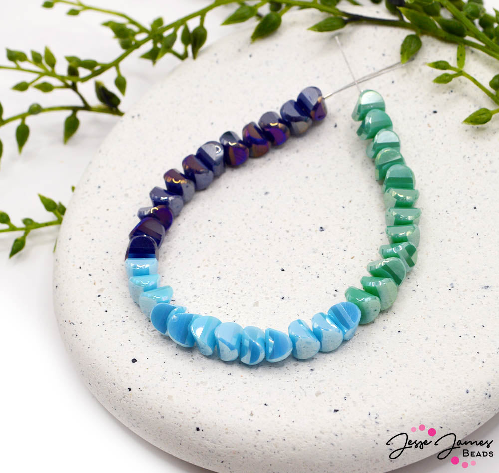 Ombré Glass Bead Set in Atlantis Chips