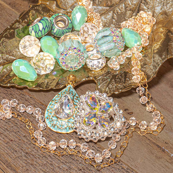 Bead Mix & Chain Bundle In Sassy In Seafoam