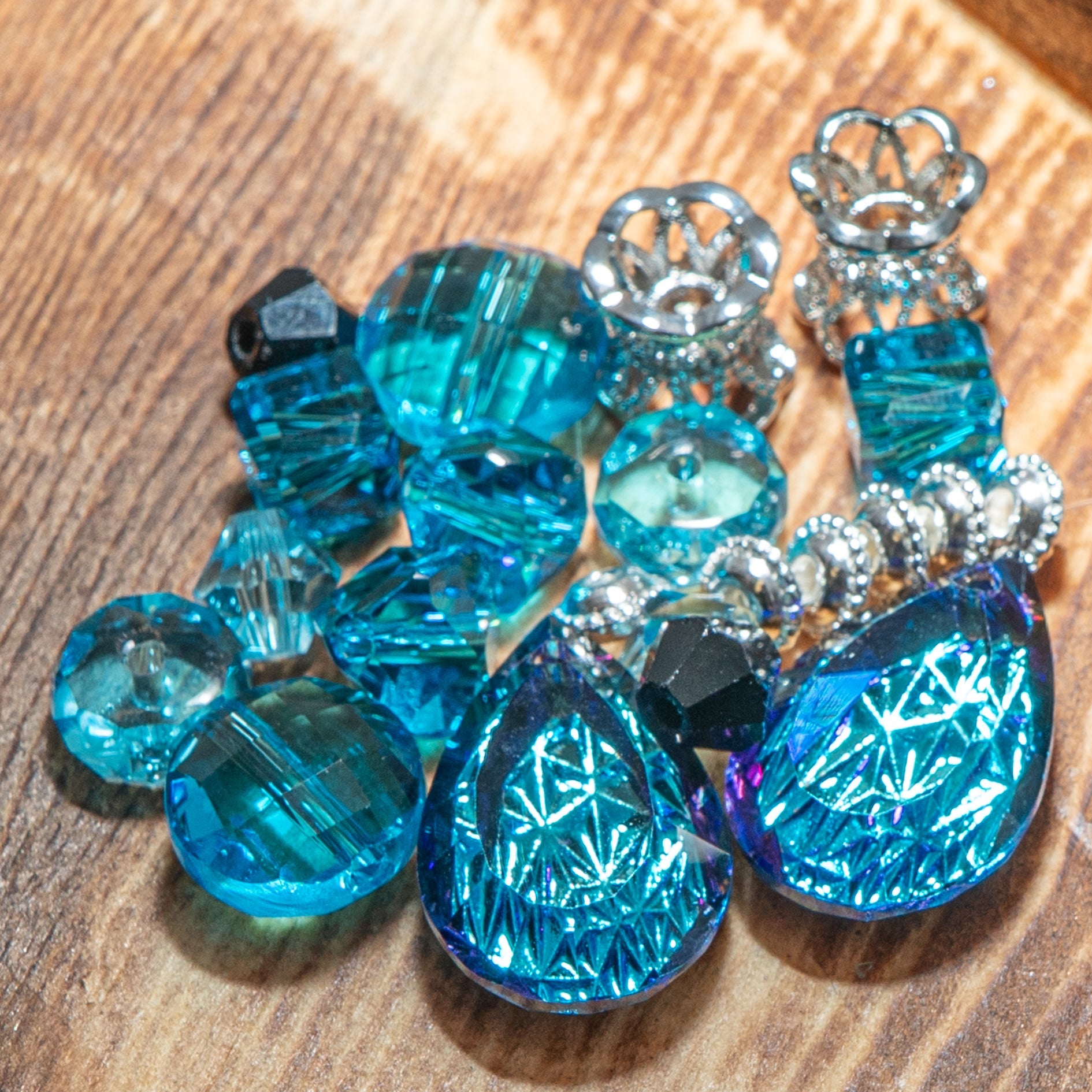 Bite-Sized Bead Mix in Below The Waves