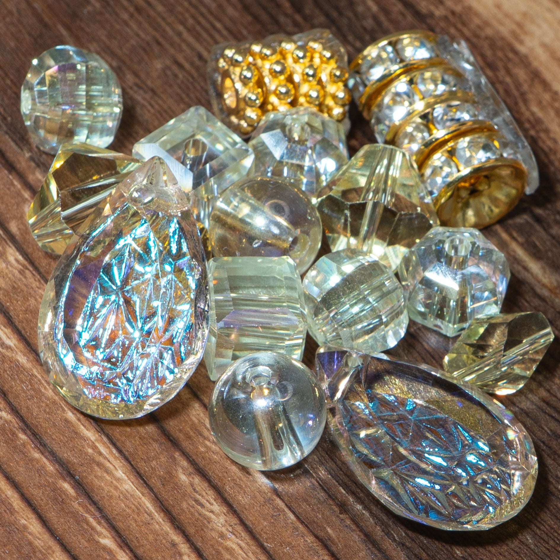 Bite-Sized Bead Mix in Golden Era