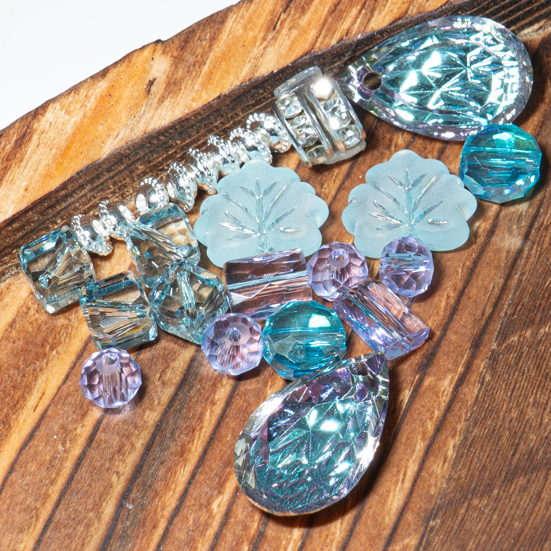 Bite-Sized Bead Mix in Pretty Perri