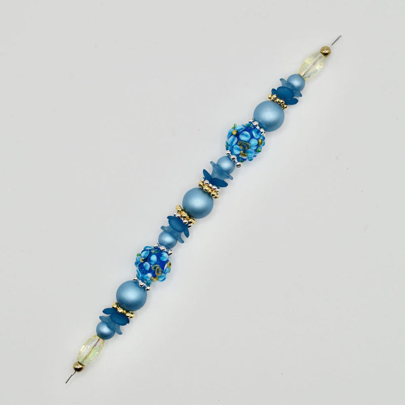 Shorty Bead Strand in Blue Daisies