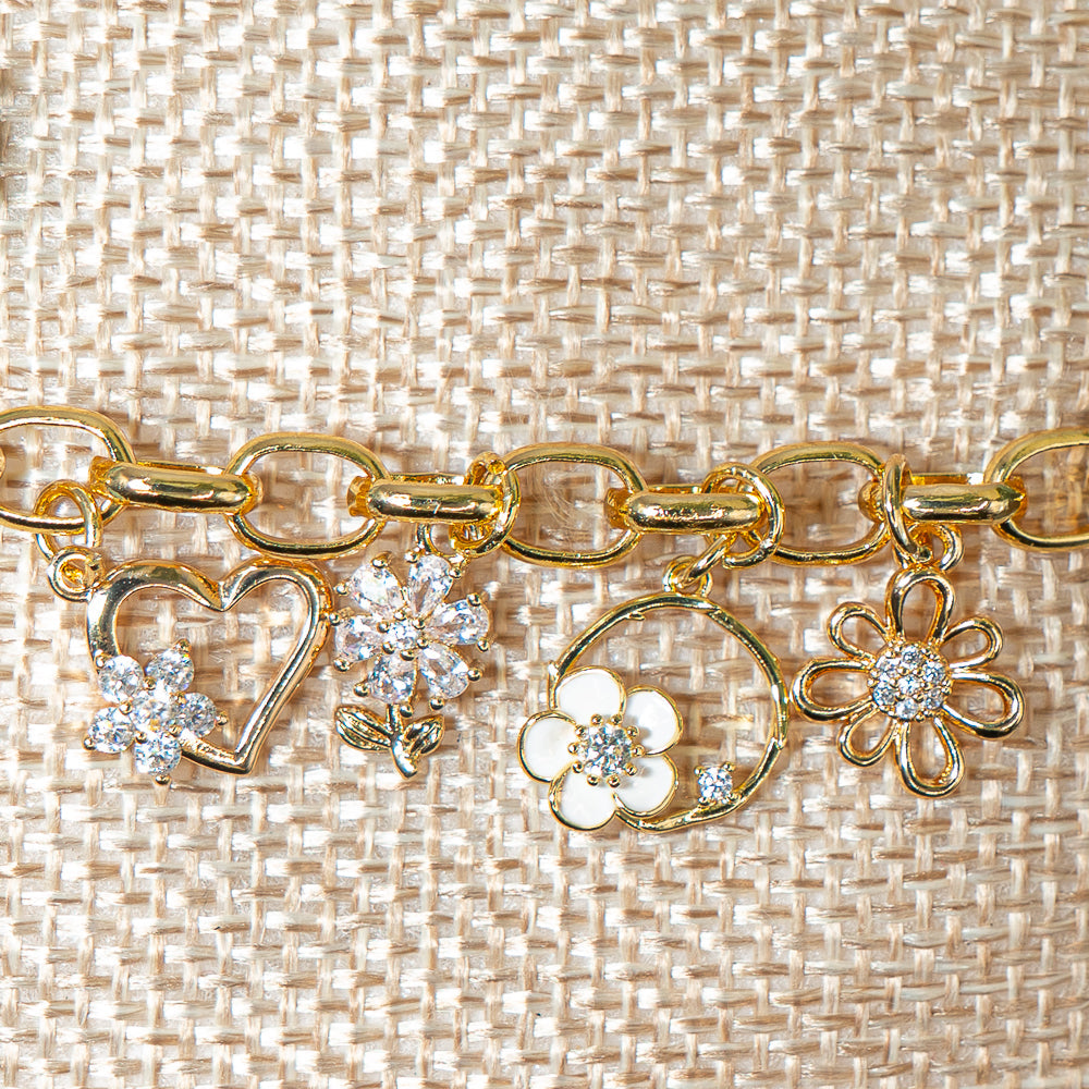 Charm Set in 18K Gold Garden of Dreams