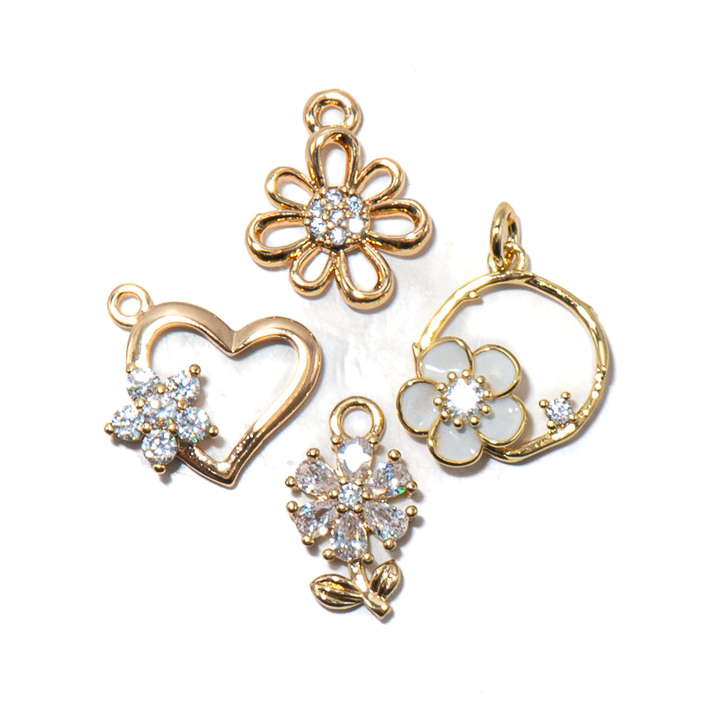 Charm Set in 18K Gold Garden of Dreams