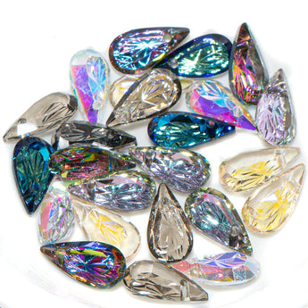 Faceted Glass Teardrop Bead Set in Treasure