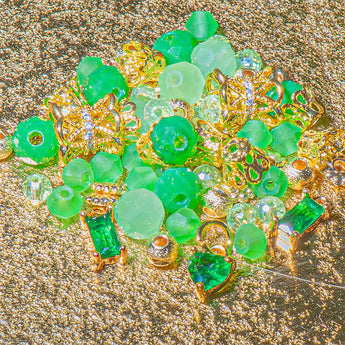 Itty Bitty Bead Mix in Mini Pot O' Gold