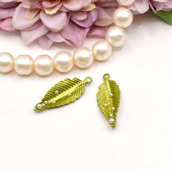 Metal Charm Pair in Dewdrop Kisses