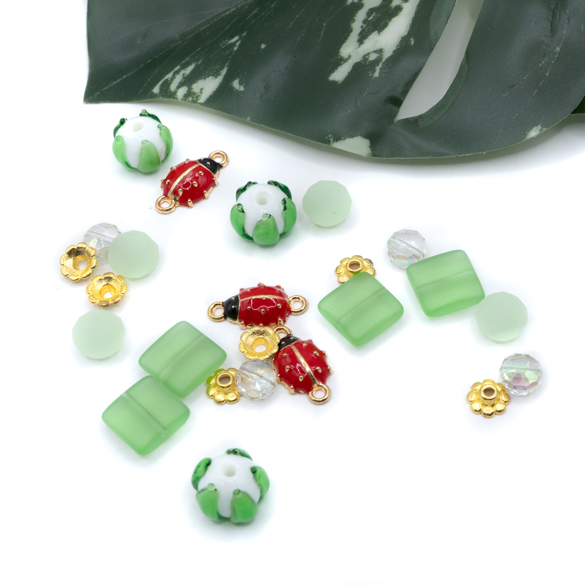 Mini Bead Mix in Ladybugs