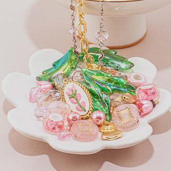 Bead Mix & Chain Bundle in Needlework Flowers