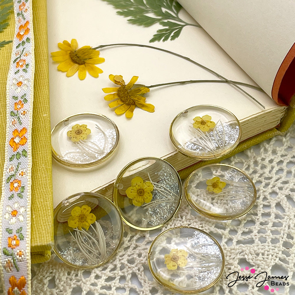 pressed-flower-pendant-round