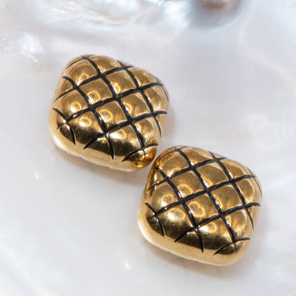 Square Bead Pair in Black Snake 