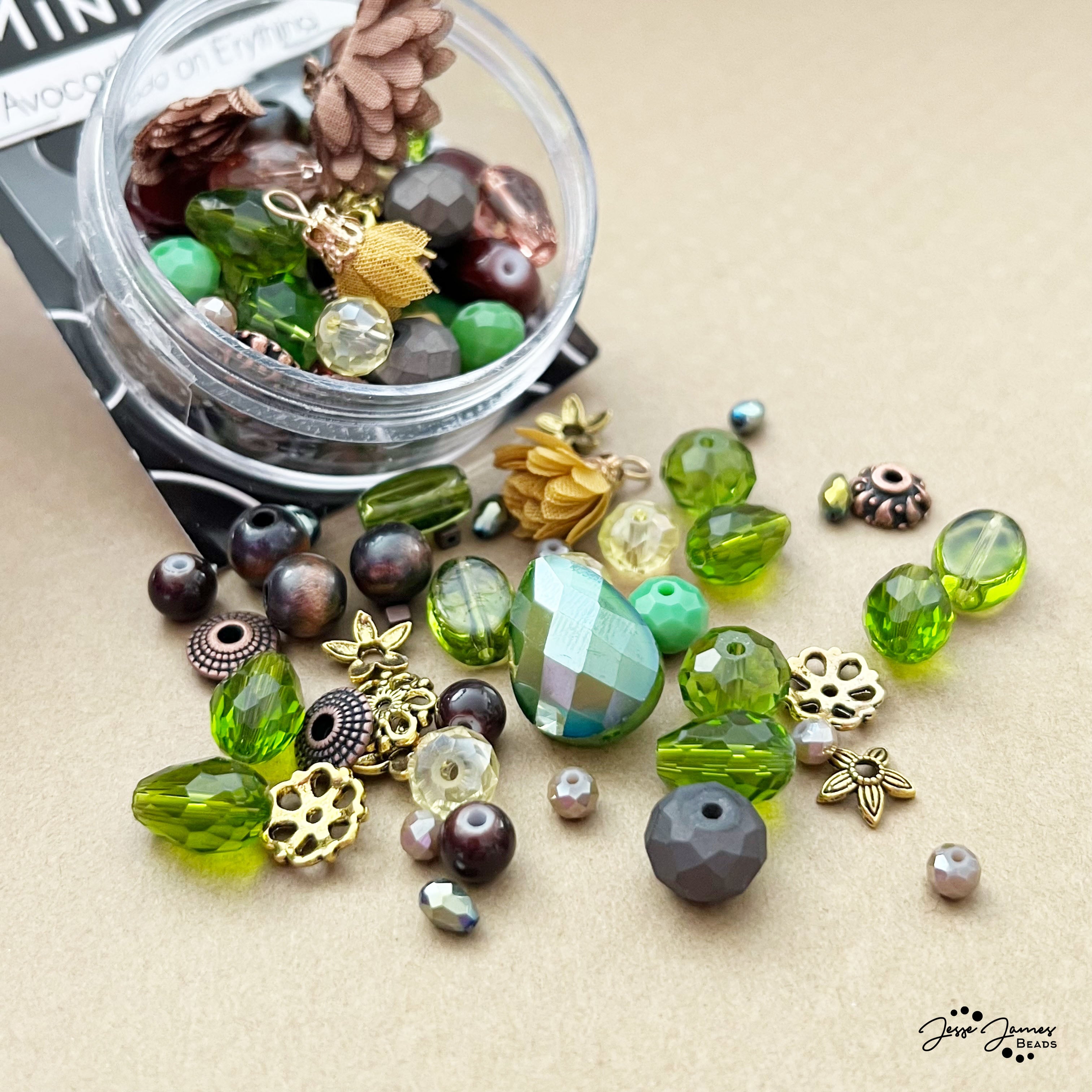 Mini Bead Mix in Avocado on E'rything