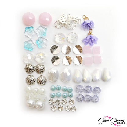 Pastel beads in the Unicorn bead mix.