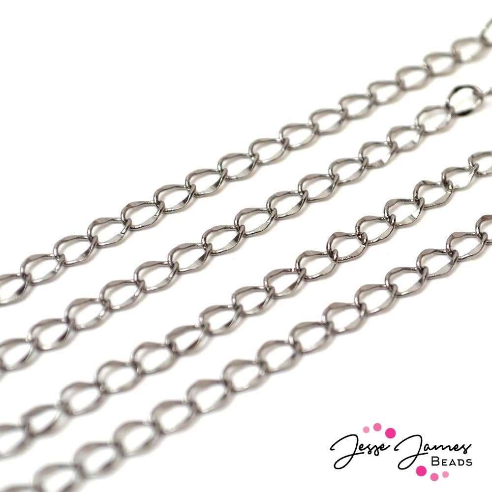 Bitty Twisted Oval Chain in Gunmetal