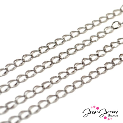 Bitty Twisted Oval Chain in Gunmetal