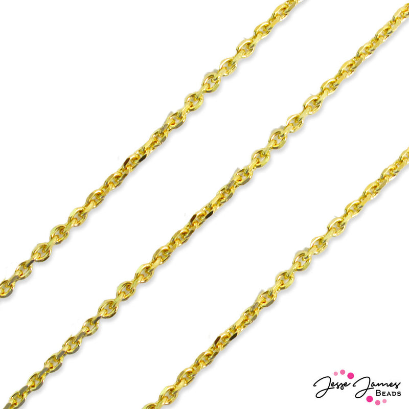 Dainty Rolo Style Chain in Gold