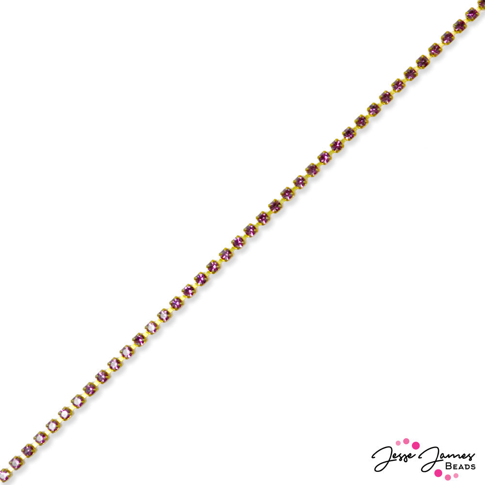 Sparkling amethyst glass decorates a gold chain. Preciosa Maxima Cup Chain SS6,5. Sold in 1 meter increments. Each link measures 2.0 mm x 2.1 mm. Stock is limited, if stock runs out before your order is processed you will be issued a refund.