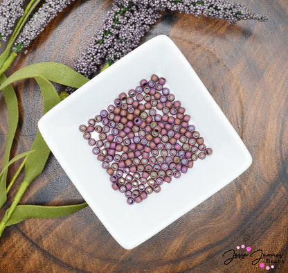 TOHO 6/0 Seed Beads in Old Mauve